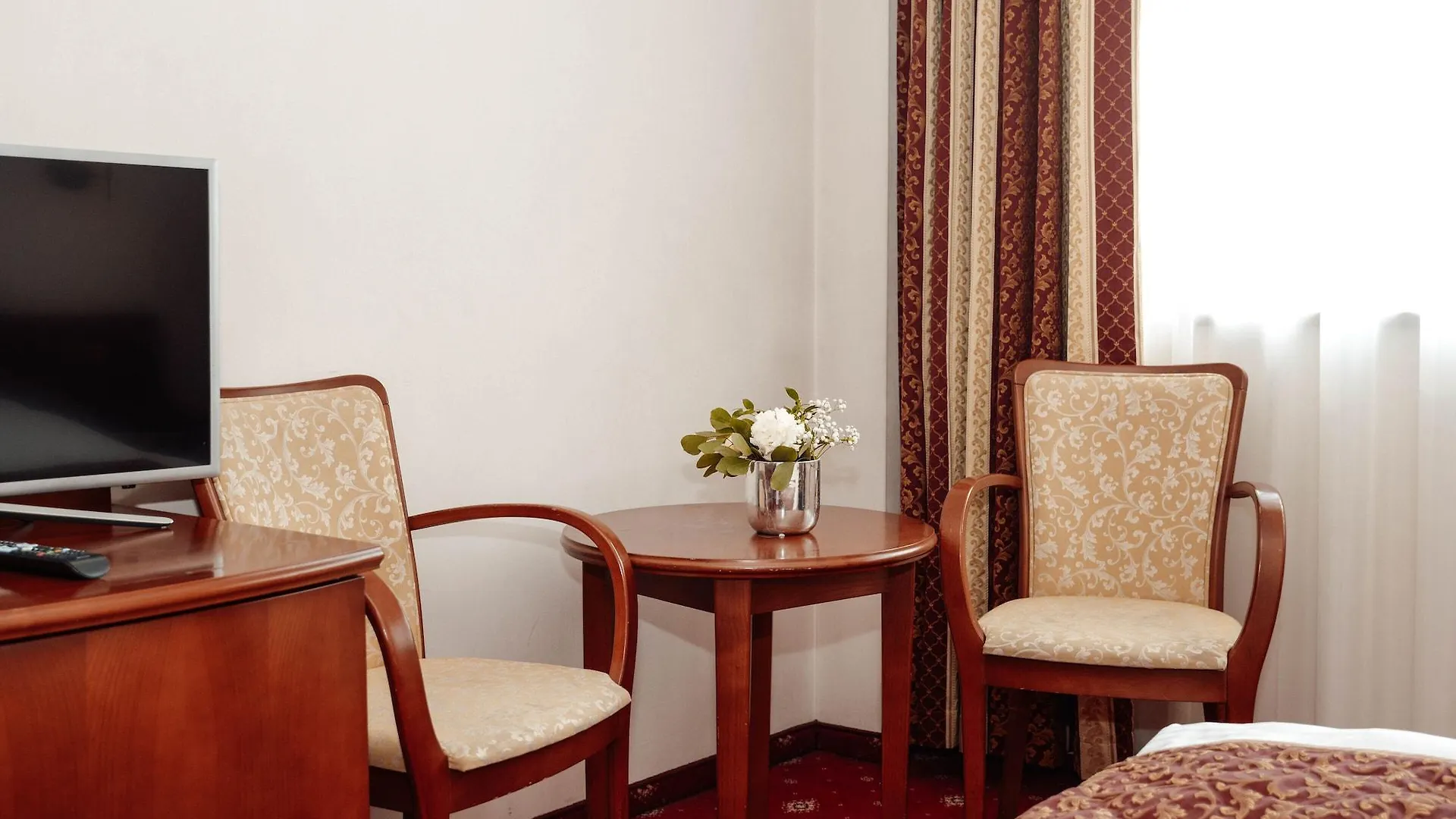 Hotel Sympozjum & Spa Cracovie 4*,